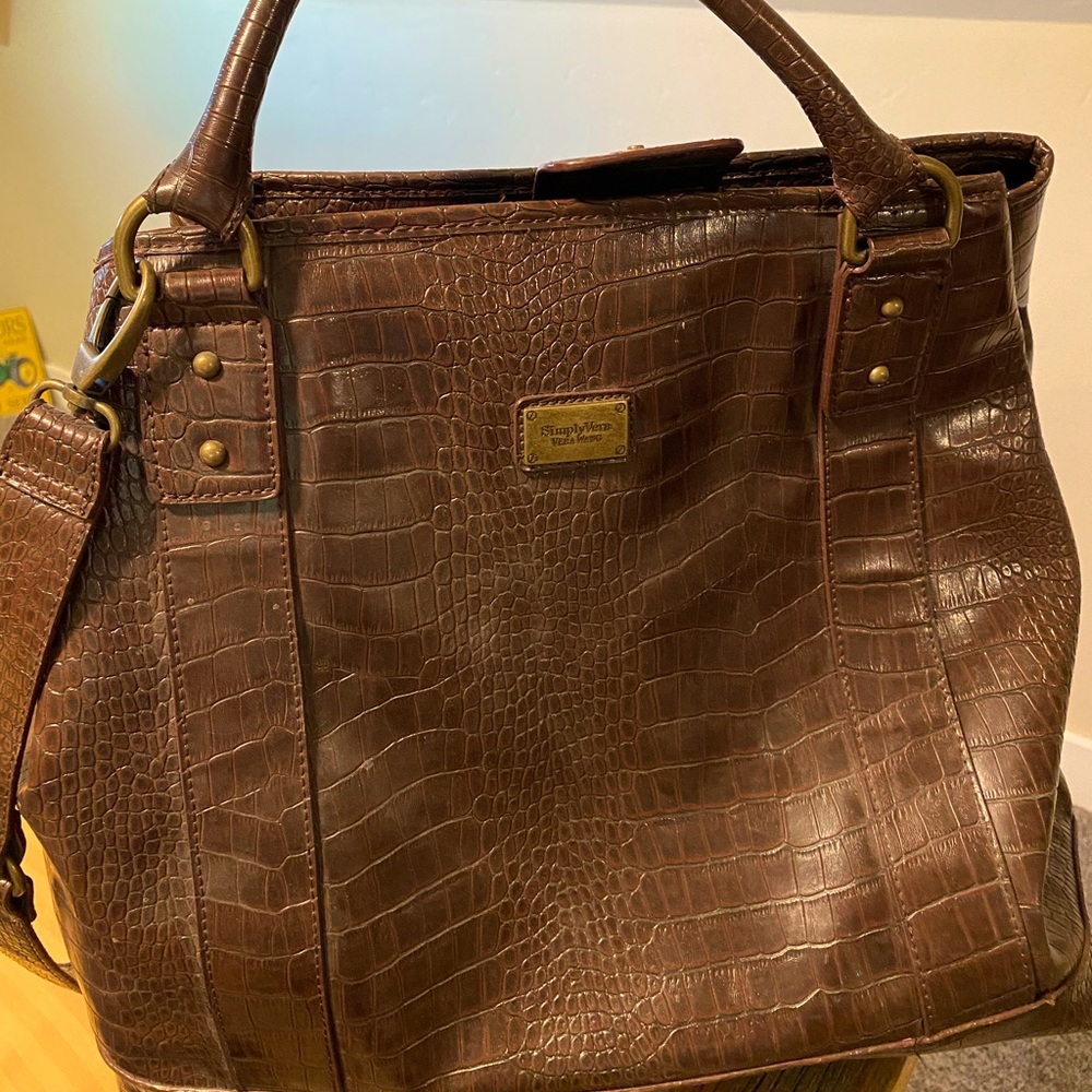 Vera Wang purse/bag.